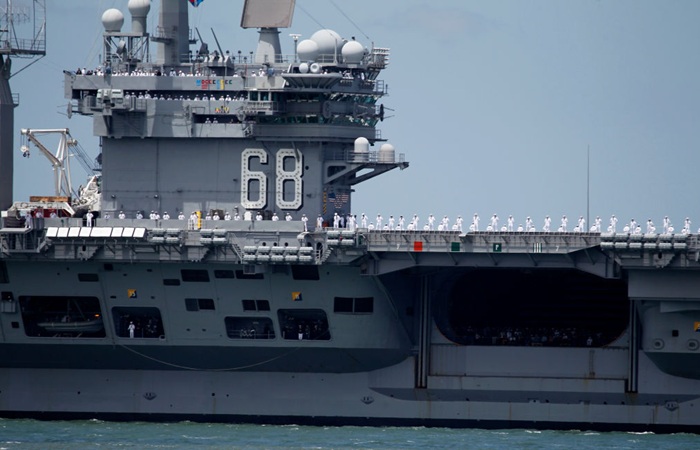 Количество авианосцев США сократится в марте до 10