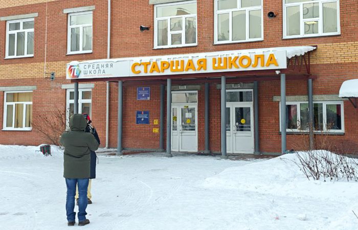 Директор красноярской школы уволена после ЧП с поджогом и нападением на учеников