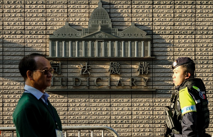 Экс-медиамагната из Гонконга приговорили к 20 годам тюрьмы по делу о нацбезопасности