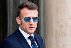 Макрон предложил нескольким европейским странам возобновить диалог с РФ