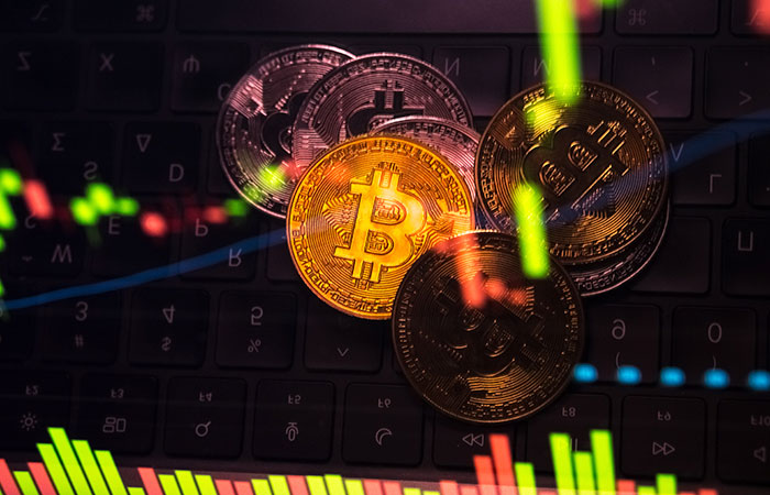 Курс биткойна упал ниже $67 тысяч