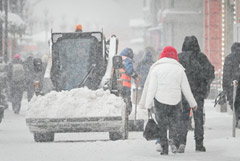Москвичей предупредили о пробках в пятницу из-за снега и святого Валентина