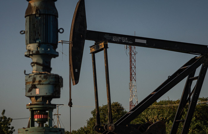 МЭА сообщило о снижении добычи нефти в Венесуэле в январе в 1,3 раза