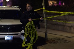 Три человека погибли при стрельбе на школьном хоккейном матче в Род-Айленде