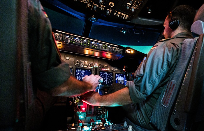 Патрульный самолет США провел разведку над районом учений КСИР в Ормузском проливе