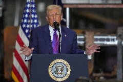 Трамп подписал указ о введении пошлин в 10% для всех стран мира