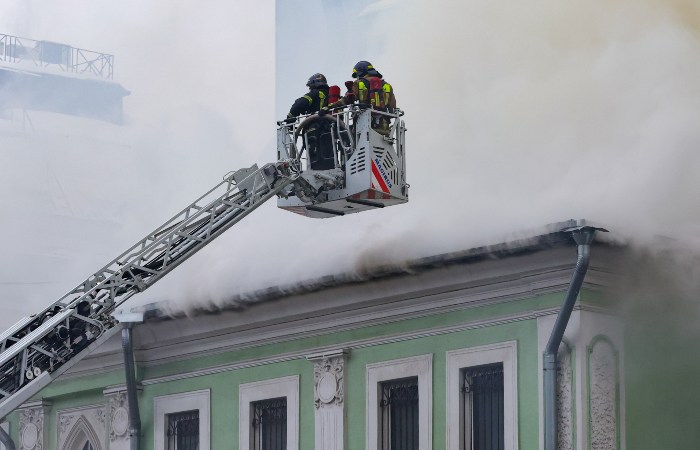 Пожар произошел на улице Образцова в Москве