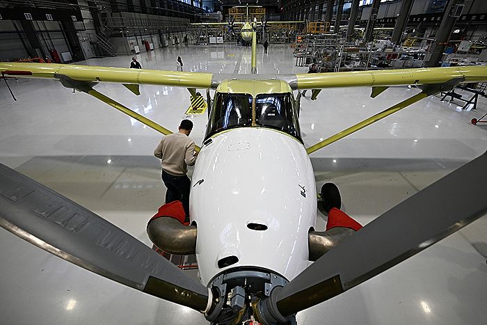 Новый образец самолета "Байкал" совершил первый полет