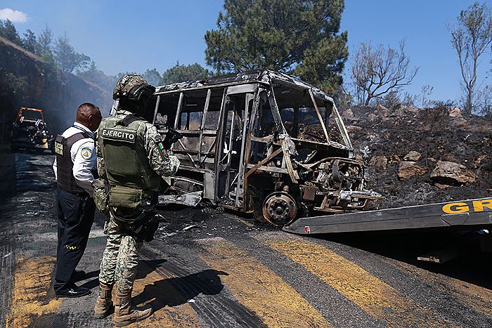 Не менее 14 человек погибли в Мексике в столкновениях после гибели лидера наркокартеля