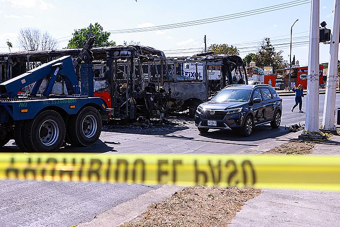 В мексиканском штате Халиско продолжаются беспорядки после гибели наркобарона