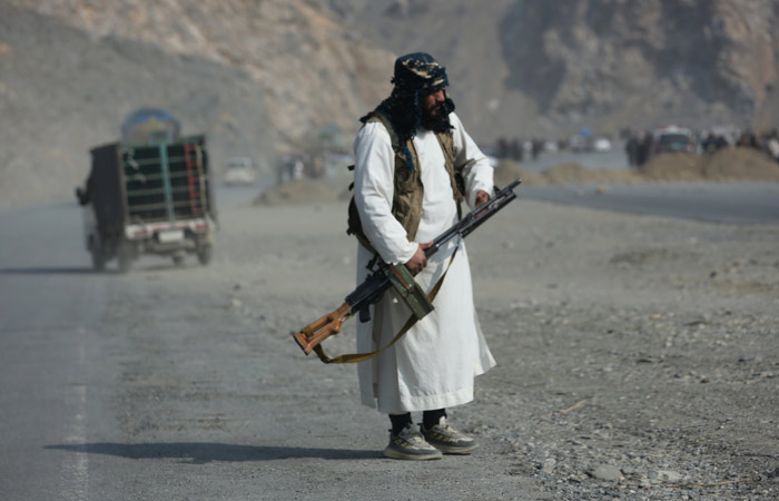 В Кабуле заявили о нанесении ударов по важным военным объектам в Пакистане