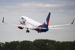 Ространснадзор начал проверку авиакомпании AZUR air
