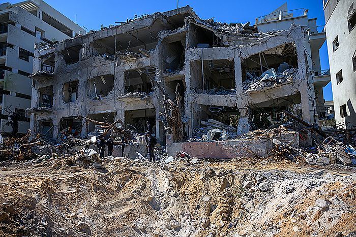 МИД РФ рекомендовал россиянам покинуть Иран и Израиль