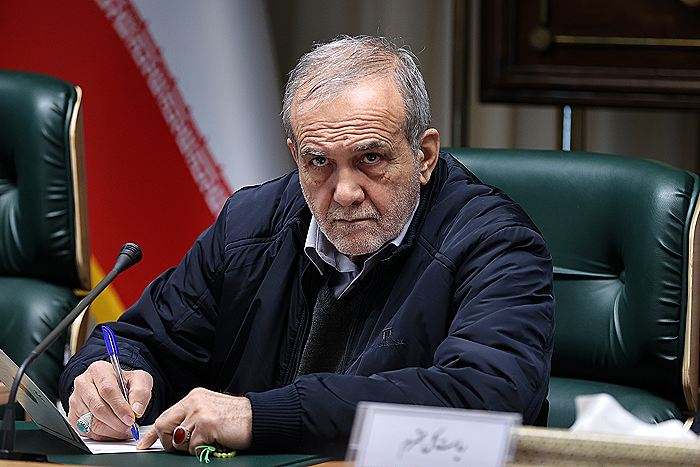 Иранский президент заявил, что Тегеран отомстит за гибель Хаменеи