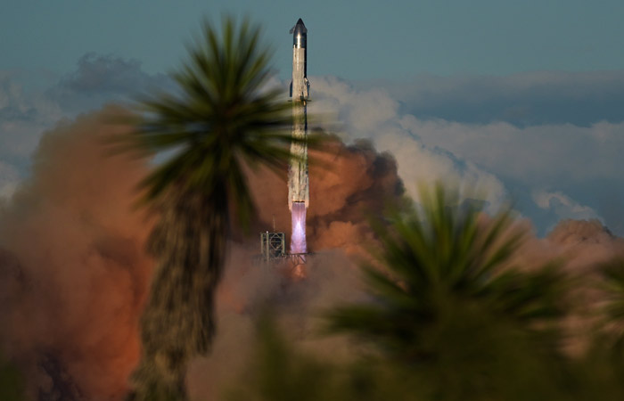 SpaceX планирует первый коммерческий запуск Starship к середине 2027 года
