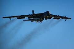 ��� ������������ �������������� ��������������� B-52 ��� ������ �� �����