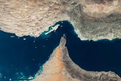 Иран заявил о полном контроле над Ормузским проливом