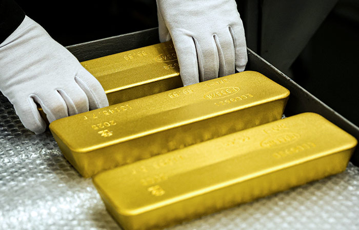 Объем торгов золотом на Мосбирже в феврале вырос в 4 раза до 43,4 т