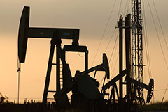 Brent подорожала на 3,26% до $84,05 за баррель