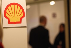 Венесуэла подписала соглашения с Shell о сотрудничестве в нефтегазе