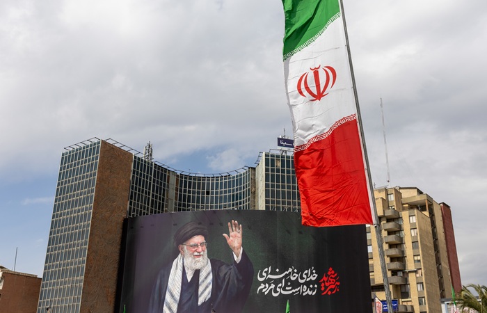 Иран отложил объявление преемника Хаменеи из соображений безопасности