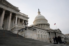 Палата представителей отклонила резолюцию об ограничении полномочий Трампа в Иране