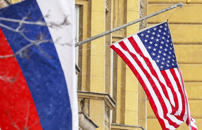 Путин и Трамп провели телефонный разговор