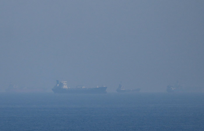 Верховный лидер Ирана пообещал оставить в силе блокаду Ормузского пролива