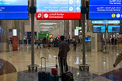 Аэропорт Дубая постепенно возвращается к работе после инцидента с беспилотником