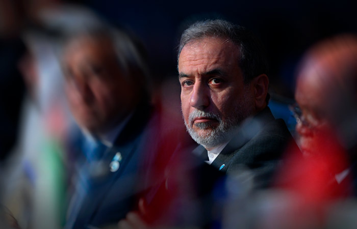 Глава МИД Ирана заявил об отсутствии зависимости политики его страны от конкретных лиц