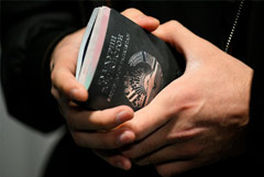 Дума приняла в I чтении проект об изменении условий выдачи патентов мигрантам