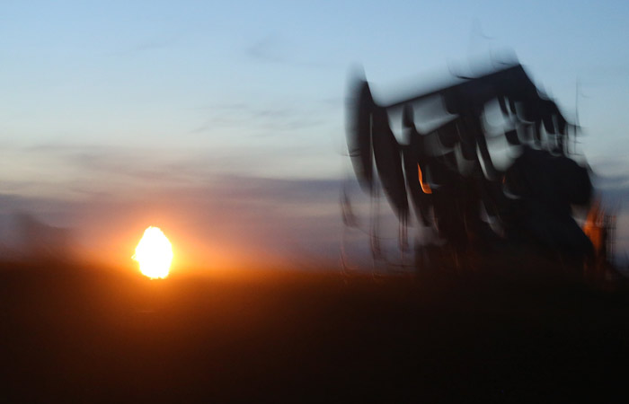 Brent подешевела до $101,27 за баррель