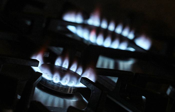 Спотовые цены на газ в Европе взлетели на 1/3 после ударов по производству СПГ Катара