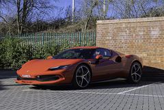 Ferrari приостановила поставки на Ближний Восток