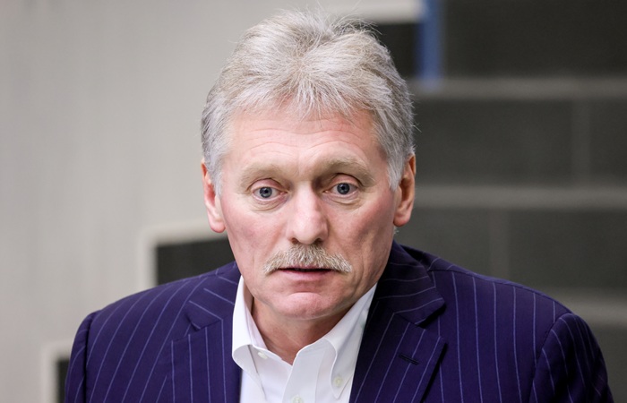 Песков заявил, что работа трехсторонней группы России, США и Украины на паузе