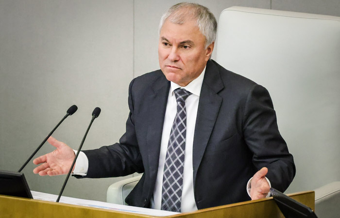 Володин сожалеет о спешке с инициативой о запрете "обвинительной информации" в СМИ