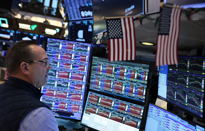 Рынок акций США в среду вырос на ожиданиях деэскалации конфликта с Ираном