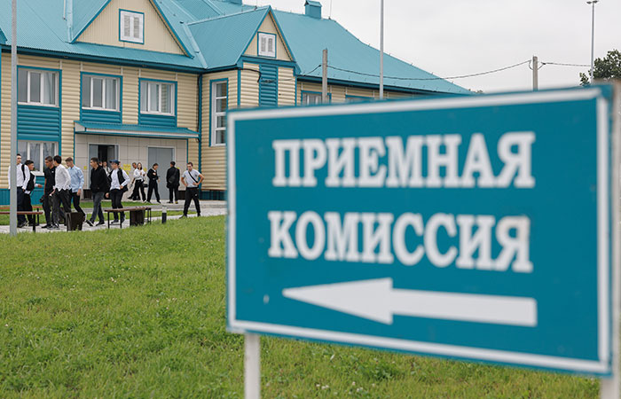 Кравцов заявил, что в колледжи поступают 62,5% выпускников девятых классов