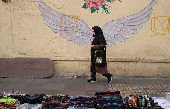 В Иране сообщили о передаче ответа на мирный план США через посредников