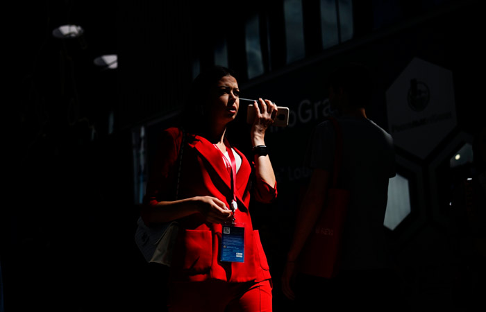 В дни ПМЭФ планируют обеспечить "баланс между безопасностью и комфортом" при работе сотовой связи и такси