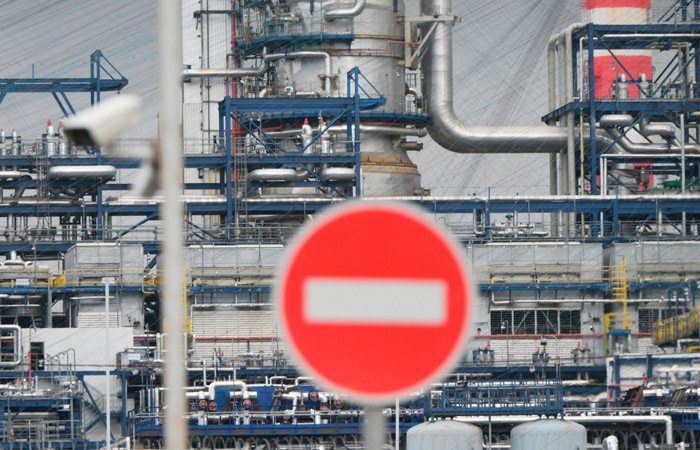 Источники узнали о планах ввести с 1 апреля запрет на экспорт бензина из РФ для производителей