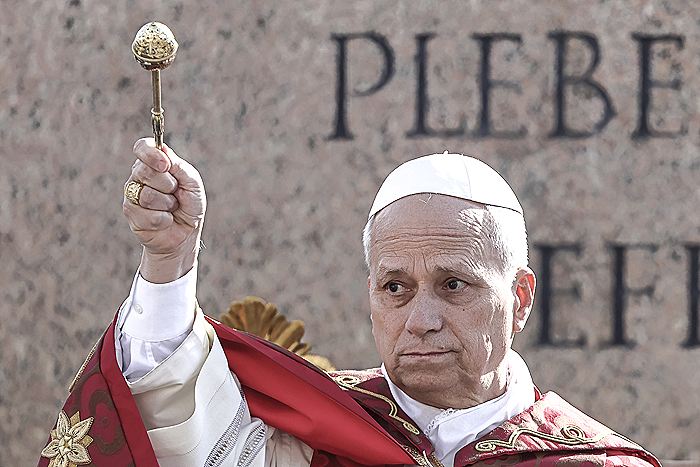 Папа римский заявил, что Бог игнорирует молитвы лидеров, "у которых руки в крови"