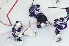 "Торпедо" упрочило преимущество в серии плей-офф КХЛ с "Северсталью"