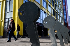 Физлиц могут обязать нотариально удостоверять договоры ипотеки для борьбы с нелегальными кредиторами