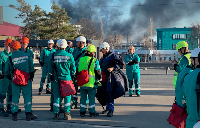 Причиной пожара на "Нижнекамскнефтехиме" стал взрыв газовой смеси