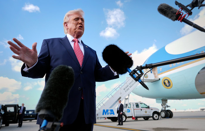 Трамп заявил, что еще не время завершать операцию против Ирана