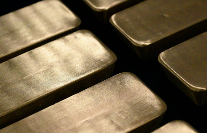 Золото дорожает на заявлениях Пауэлла и новостях о войне с Ираном