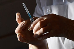 В России первый пациент получил персонализированную мРНК-вакцину для лечения рака