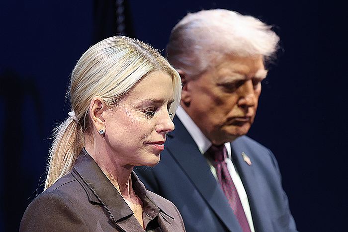 Трамп сообщил, что Пэм Бонди покидает пост генпрокурора США