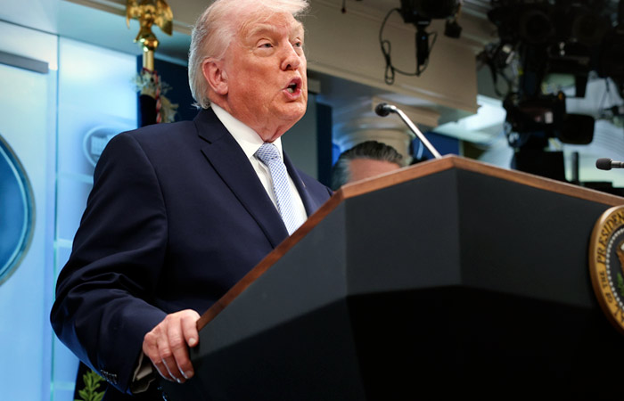 Трамп пригрозил разрушить весь Иран в ночь на среду